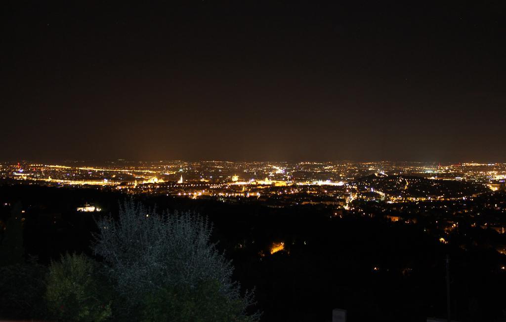 Best View Small House Free Parking Self Check-In Budapest Kültér fotó
